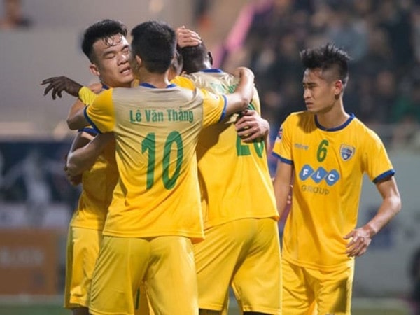 Hồi cuối V-League 2019: Cuộc chiến trụ hạng và sự sa sút của các CLB 