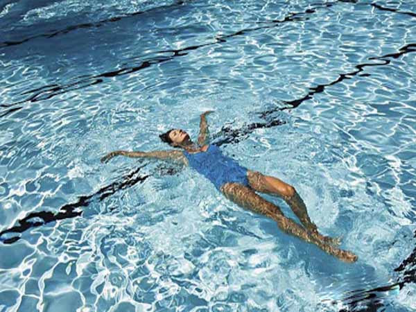 Hướng dẫn kỹ thuật bơi ngửa chuẩn 2020