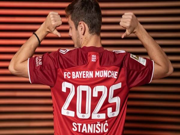 Bóng đá QT 18/10: Bayern Munich gia hạn thành công với Stanisic