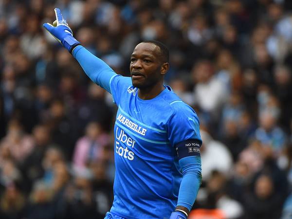 Steve Mandanda là một trong những thủ môn Pháp nổi bật