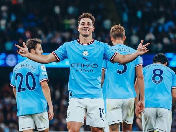Những thương vụ CLB Man City đã thực hiện trong năm 2024