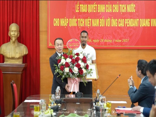 BĐVN: Cao Quang Vinh nguyện cống hiến hết mình vì màu cờ