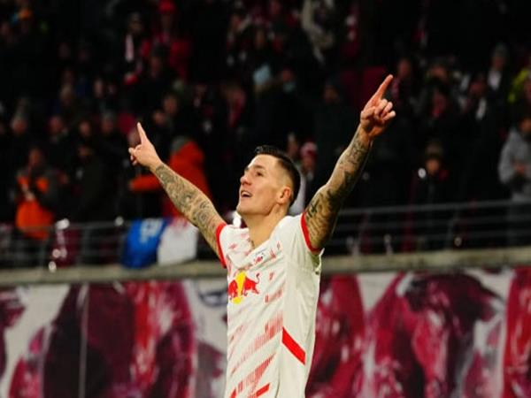 Sesko sẽ giải bài toán trung phong cho Arteta?