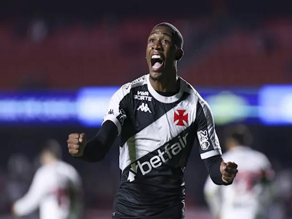 Chuyển nhượng MU 6/11: Đón viên ngọc quý Brazil