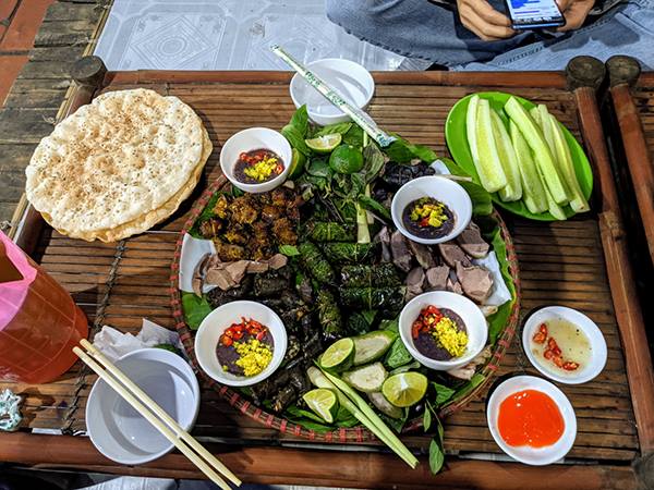 Nằm mơ thấy ăn thịt chó là điềm gì, có phải điềm gở?