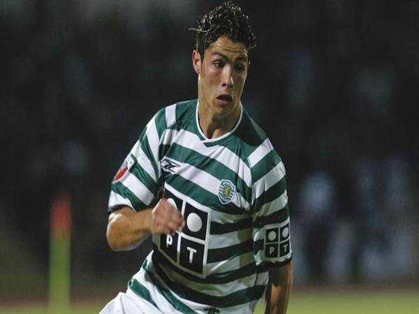 Cristiano Ronaldo - cầu thủ xuất sắc nhất